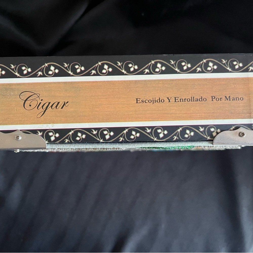 Florida Theme "cigar box" Pocketbook - Picture 8 of 9